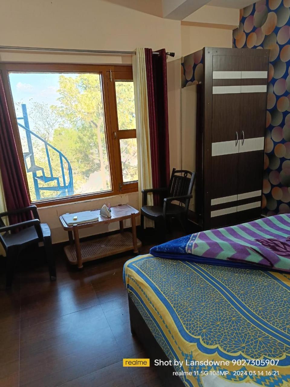 Joshi Holiday Home Stay Lansdowne Kültér fotó