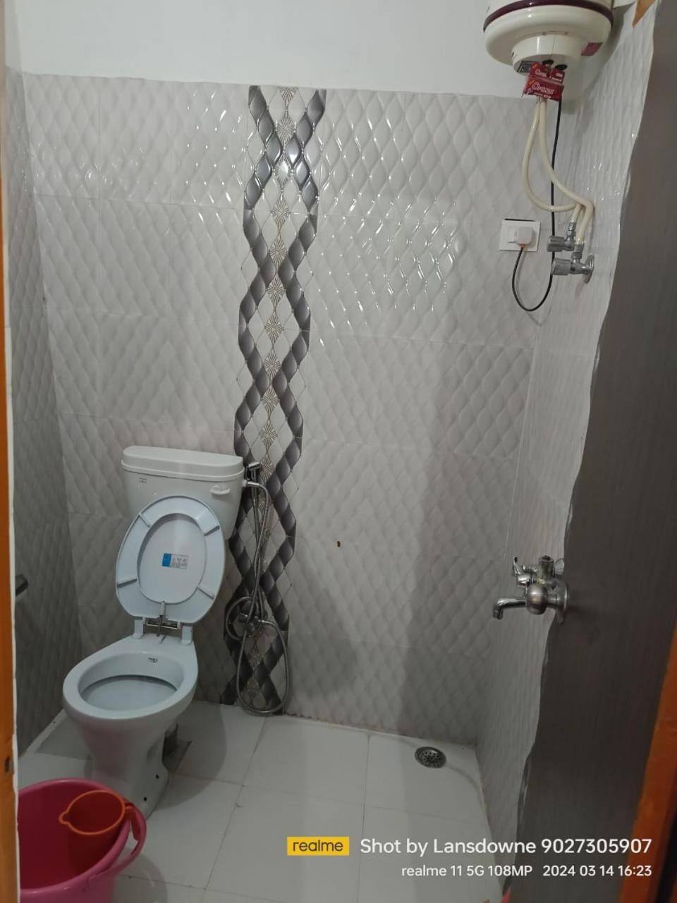 Joshi Holiday Home Stay Lansdowne Kültér fotó