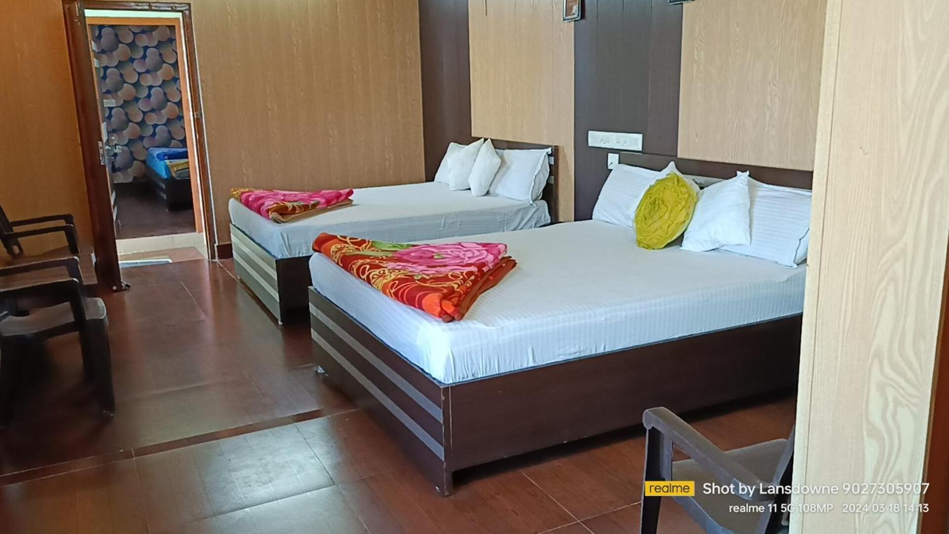 Joshi Holiday Home Stay Lansdowne Kültér fotó