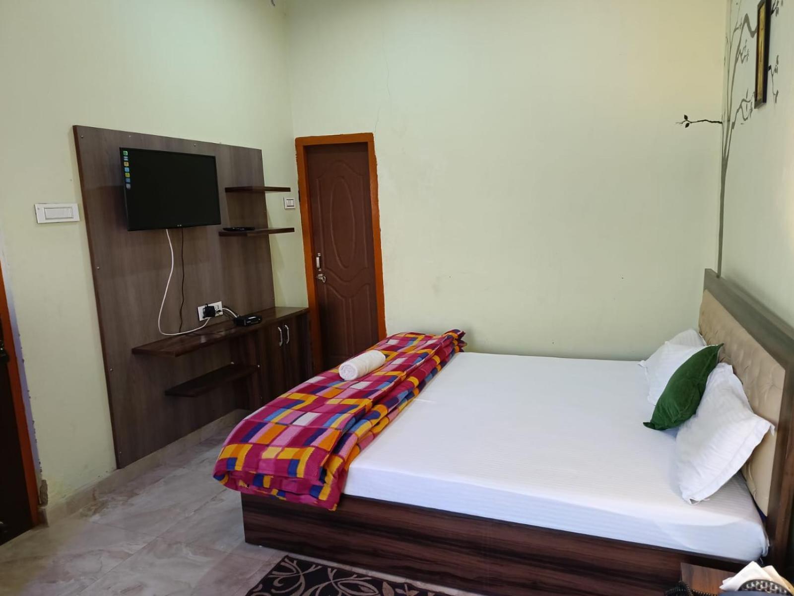 Joshi Holiday Home Stay Lansdowne Kültér fotó