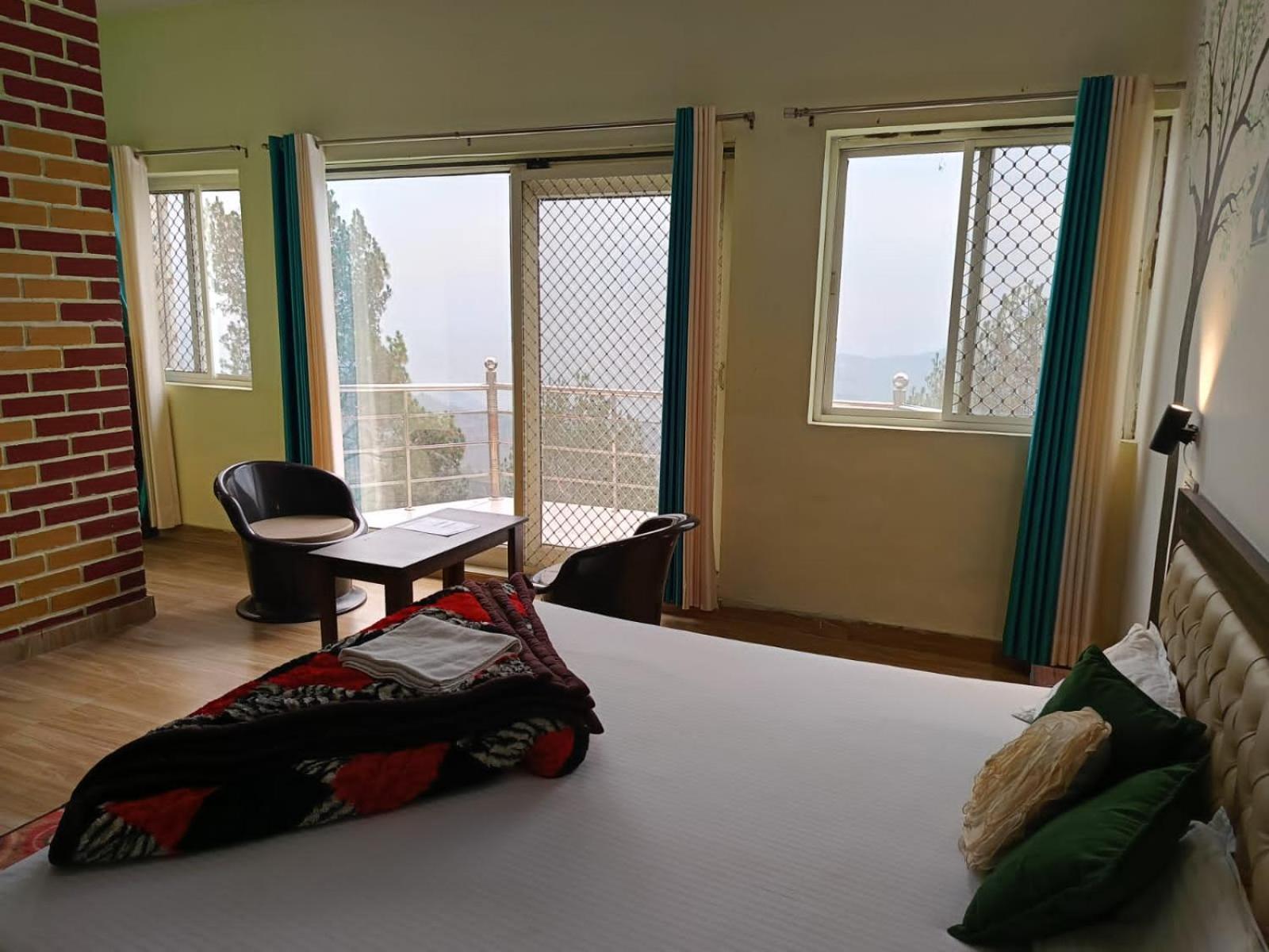 Joshi Holiday Home Stay Lansdowne Kültér fotó