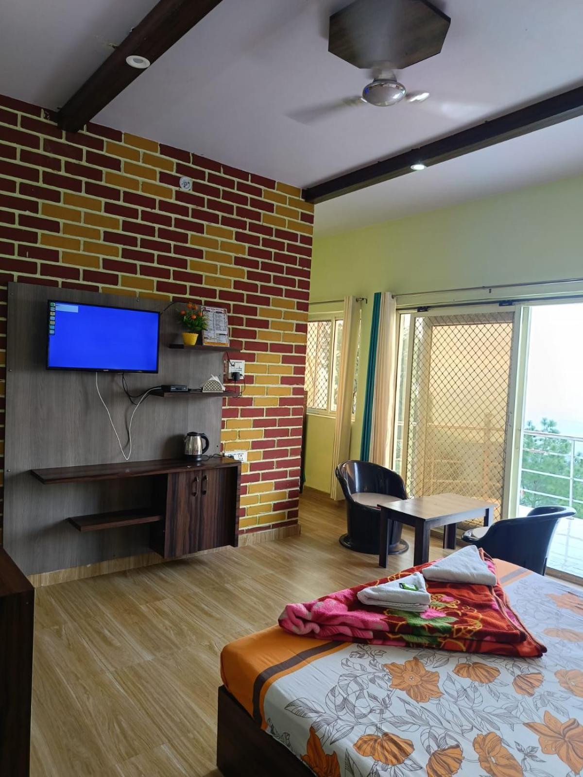 Joshi Holiday Home Stay Lansdowne Kültér fotó
