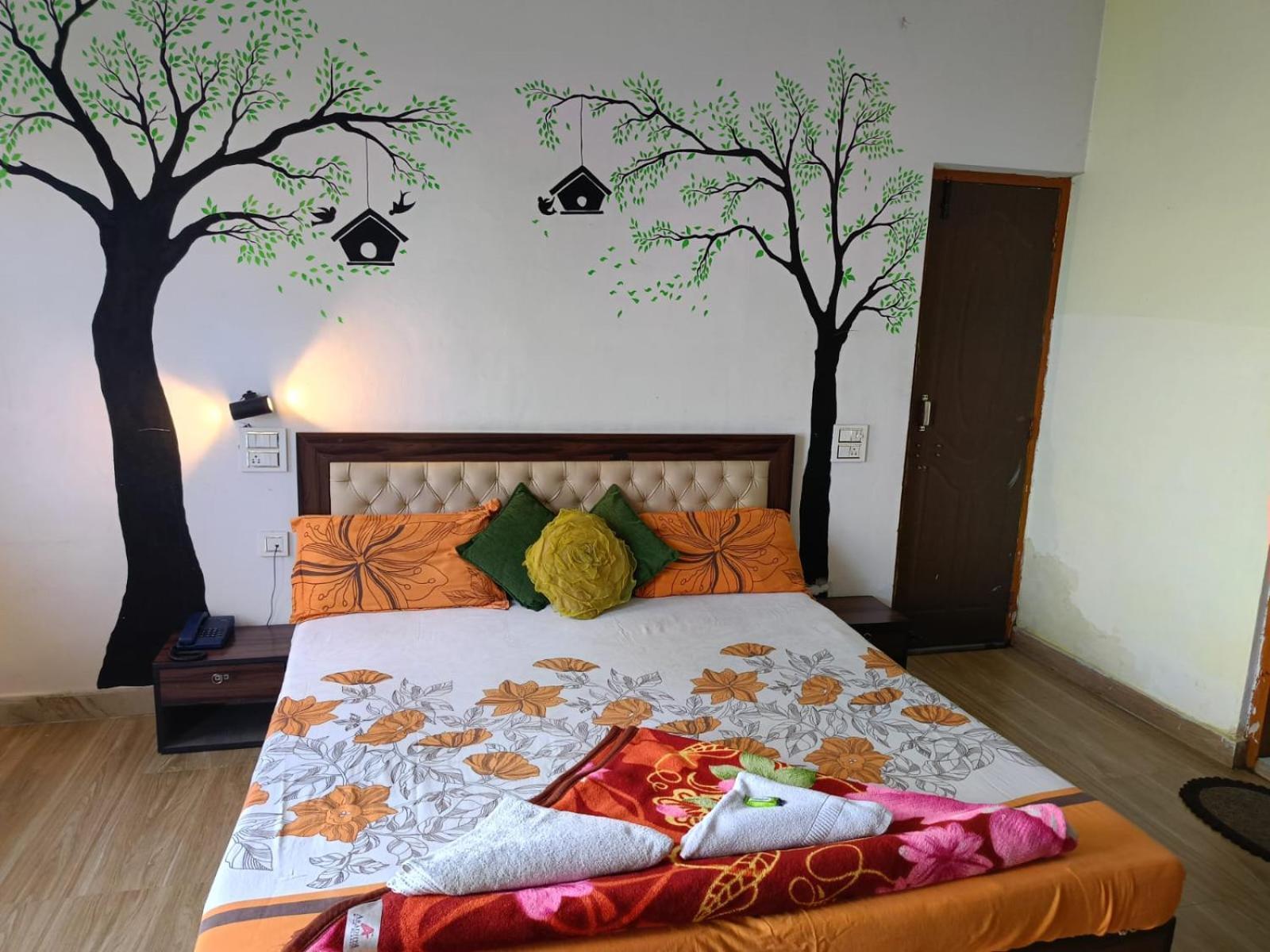 Joshi Holiday Home Stay Lansdowne Kültér fotó