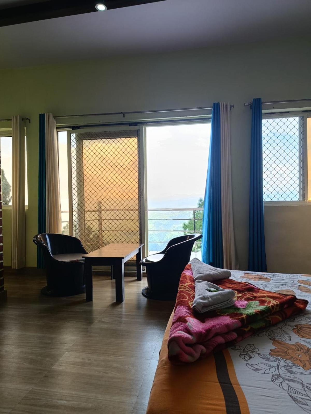 Joshi Holiday Home Stay Lansdowne Kültér fotó