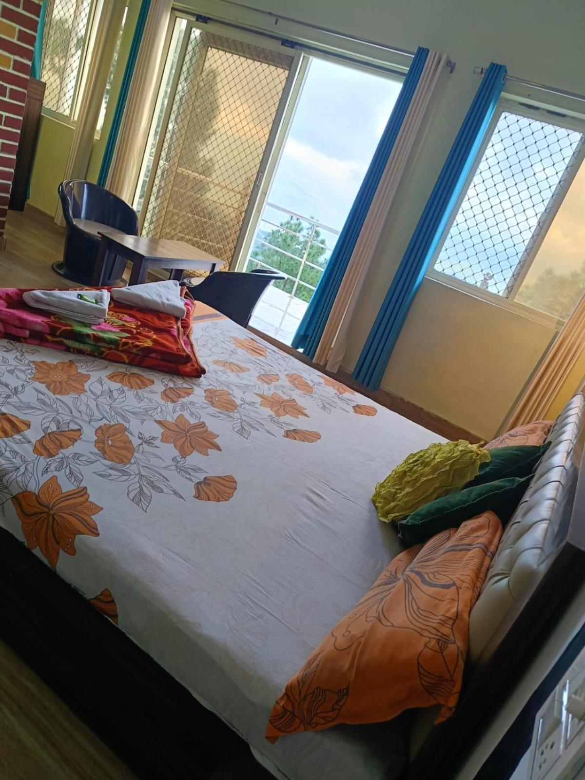 Joshi Holiday Home Stay Lansdowne Kültér fotó