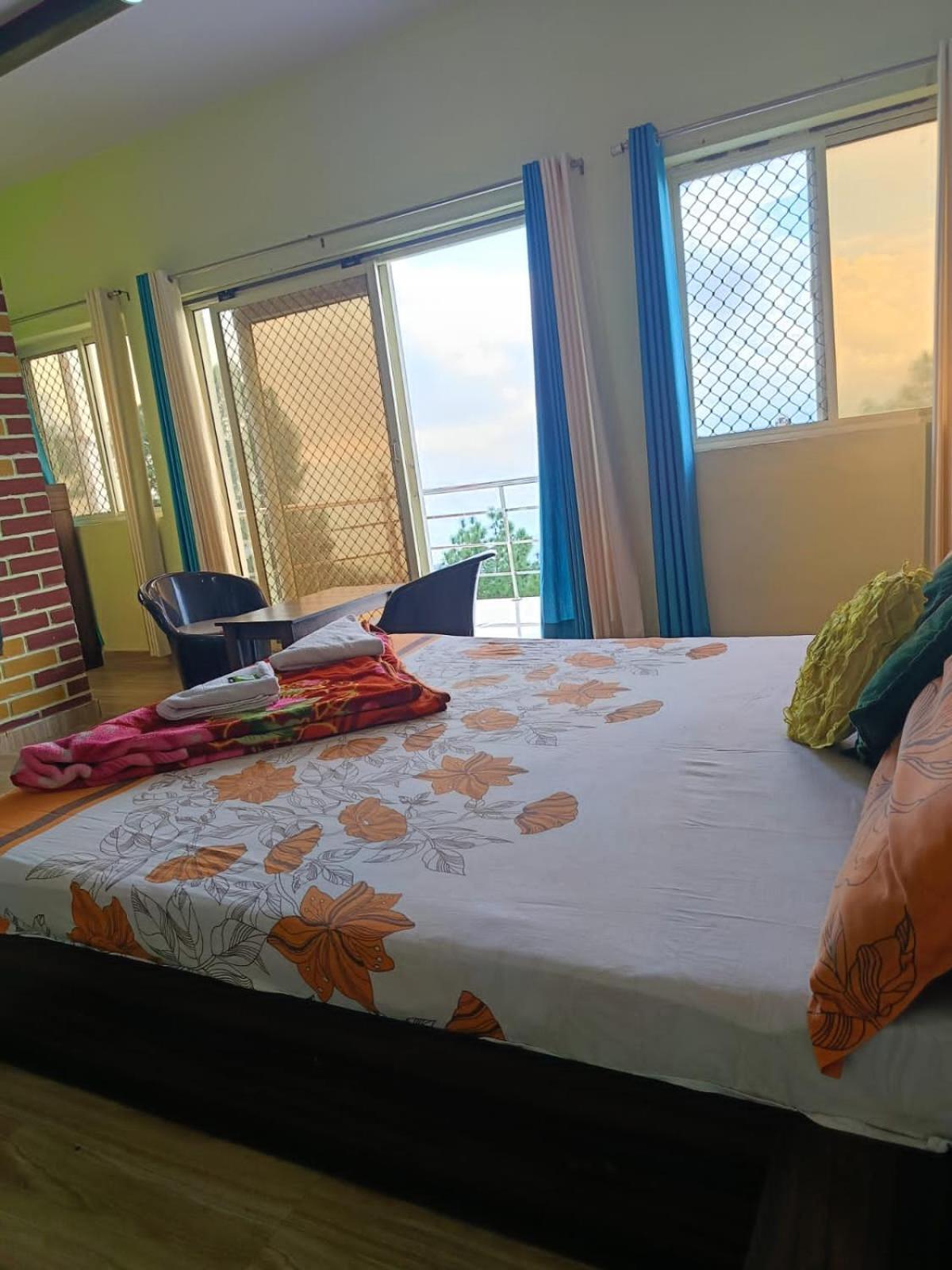 Joshi Holiday Home Stay Lansdowne Kültér fotó